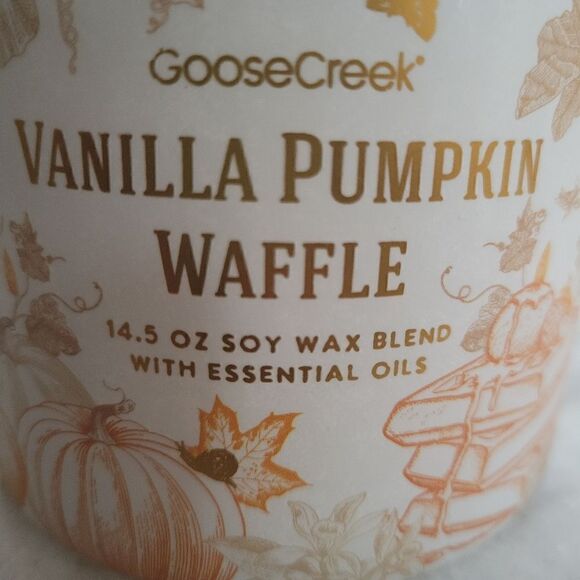 GOOSE CREEK  VANILLA PUMPKIN WAFFLE SOY WAX  LARGE 3-WICK CANDLE 14.5 oz - Picture 2 of 6